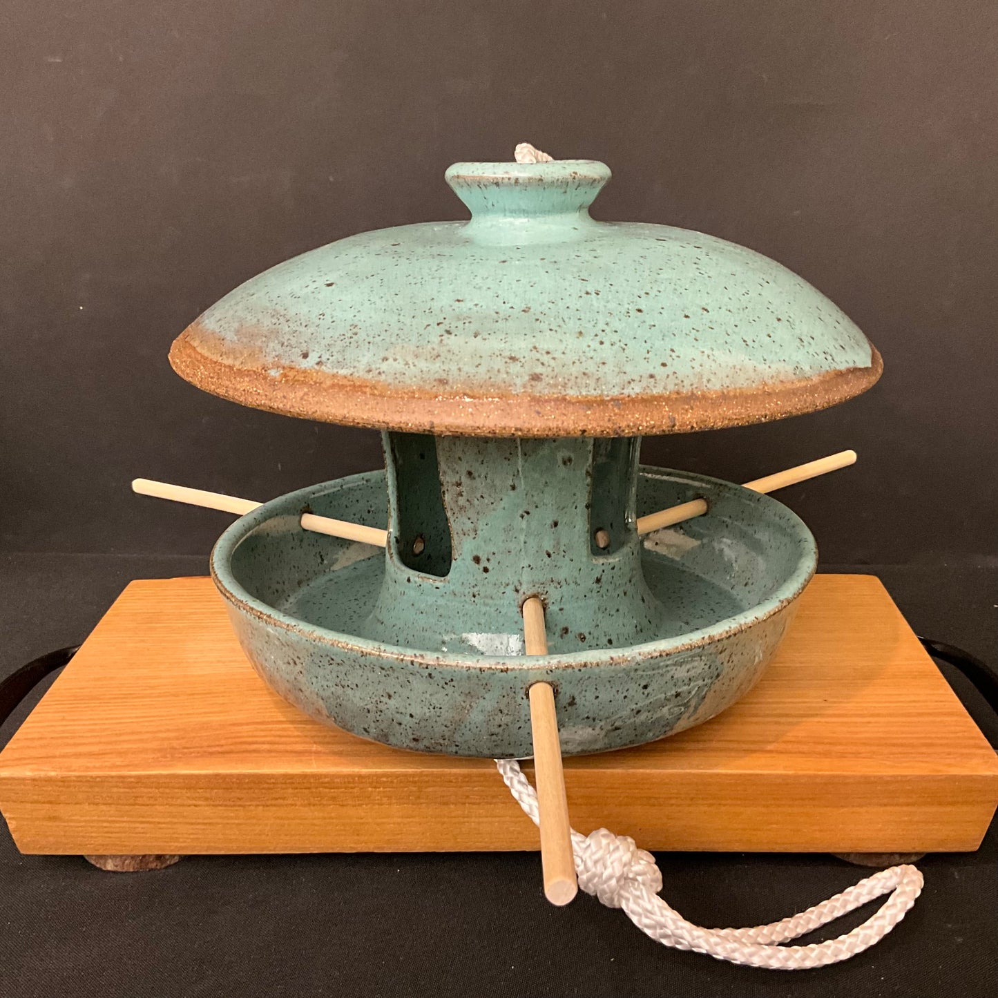Ceramic Birdfeeder in Turquoise
