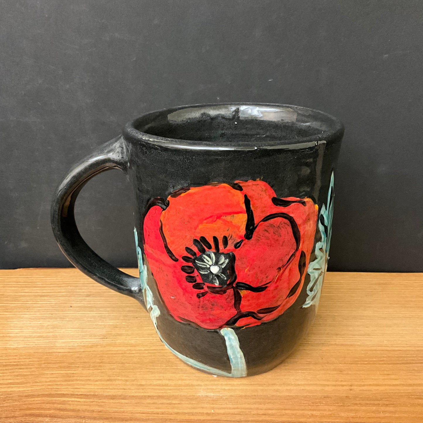 Mug Black with Red Poppies