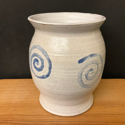 Stout White Vase with Spiral design