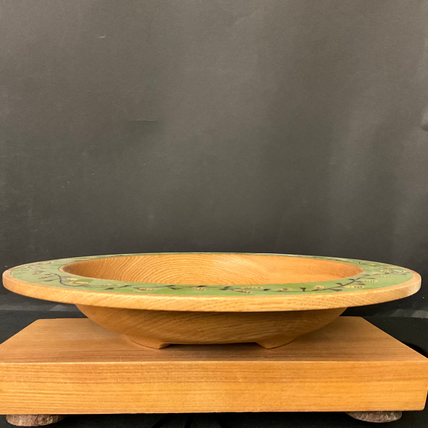 Oak Bowl w Green Rim & Pinecone Design