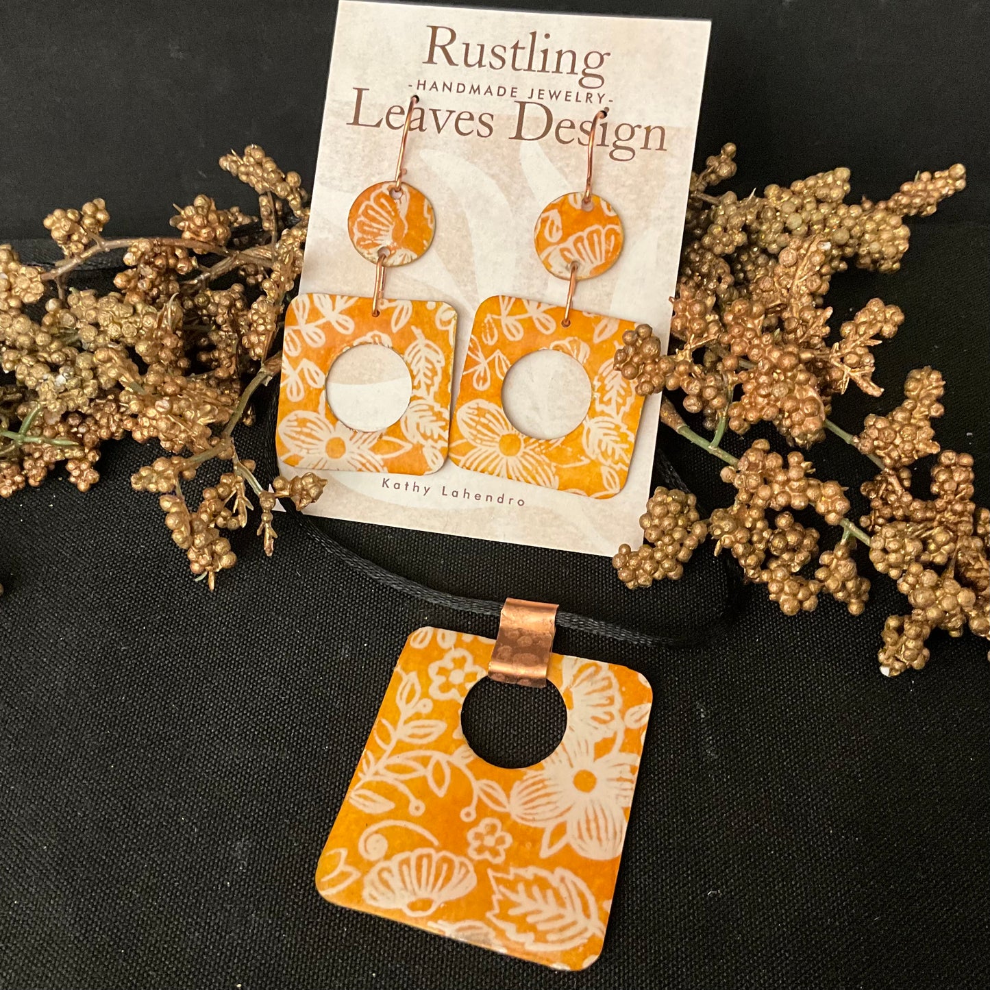 Floral orange and white Square Pendant