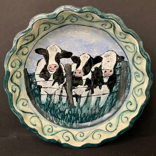 Fluted Pie Plate with Holsteins