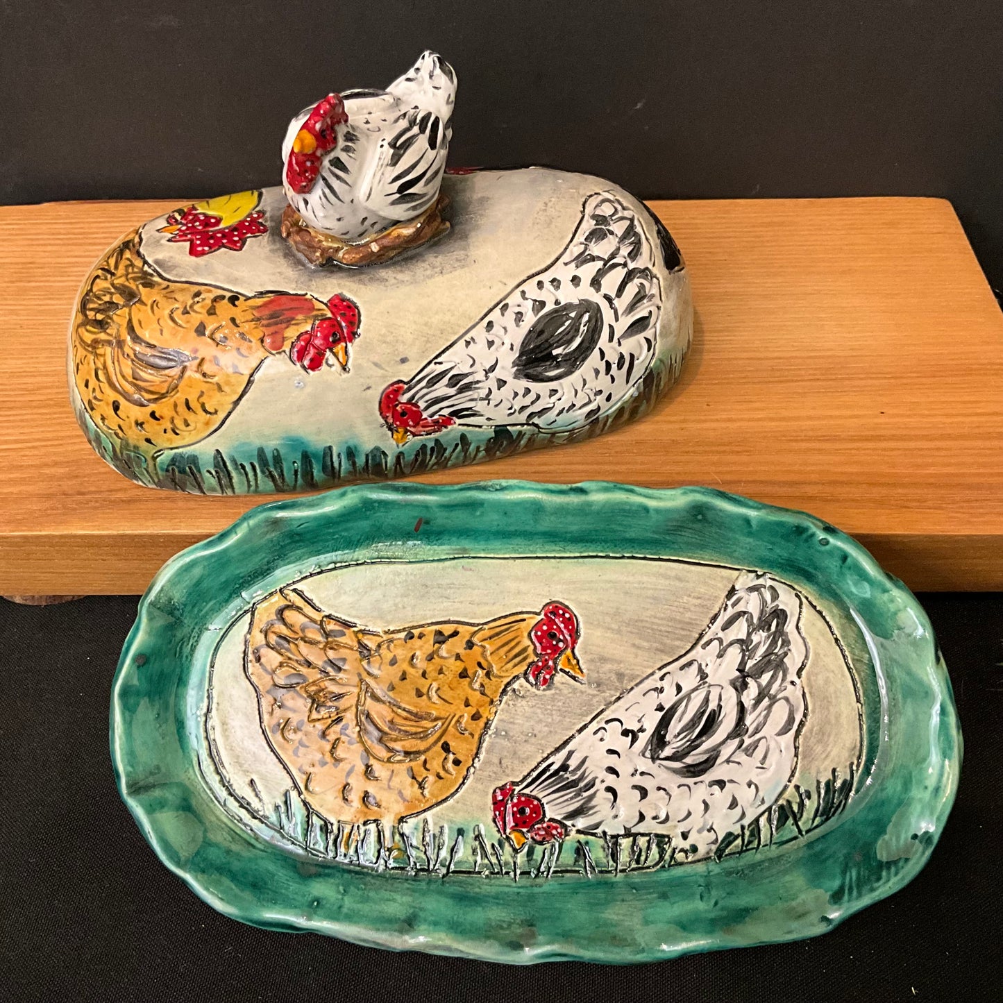 Butter Dish Hens with Hen Finial