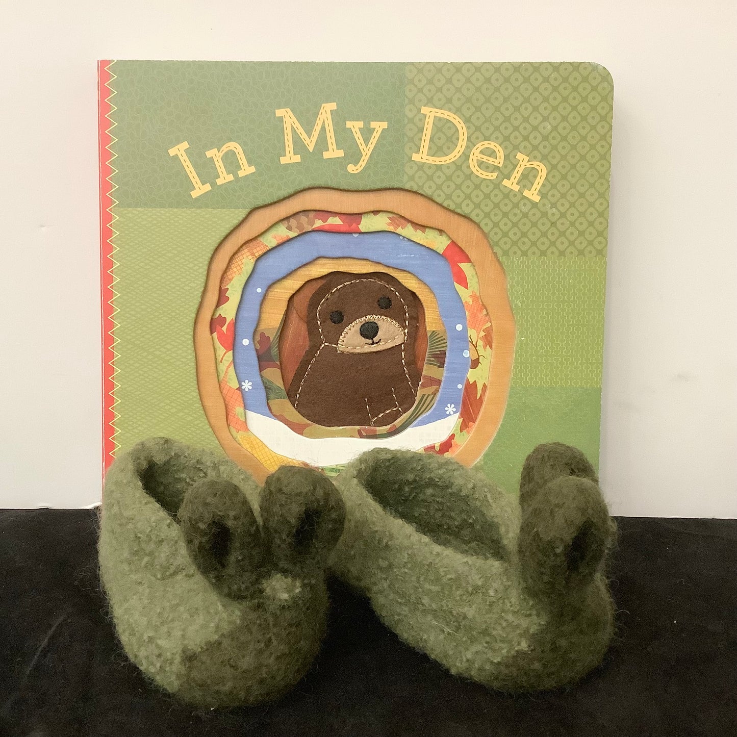 “Hunny Bunny” Baby Booties Loden/Moss Green