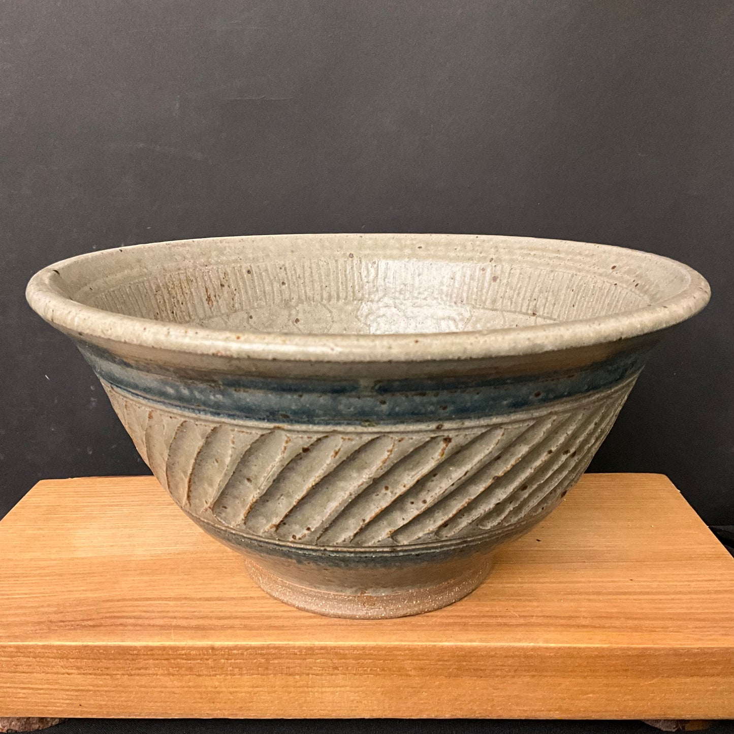 Bowl in Gray & Blue w Carved Diagonal Design