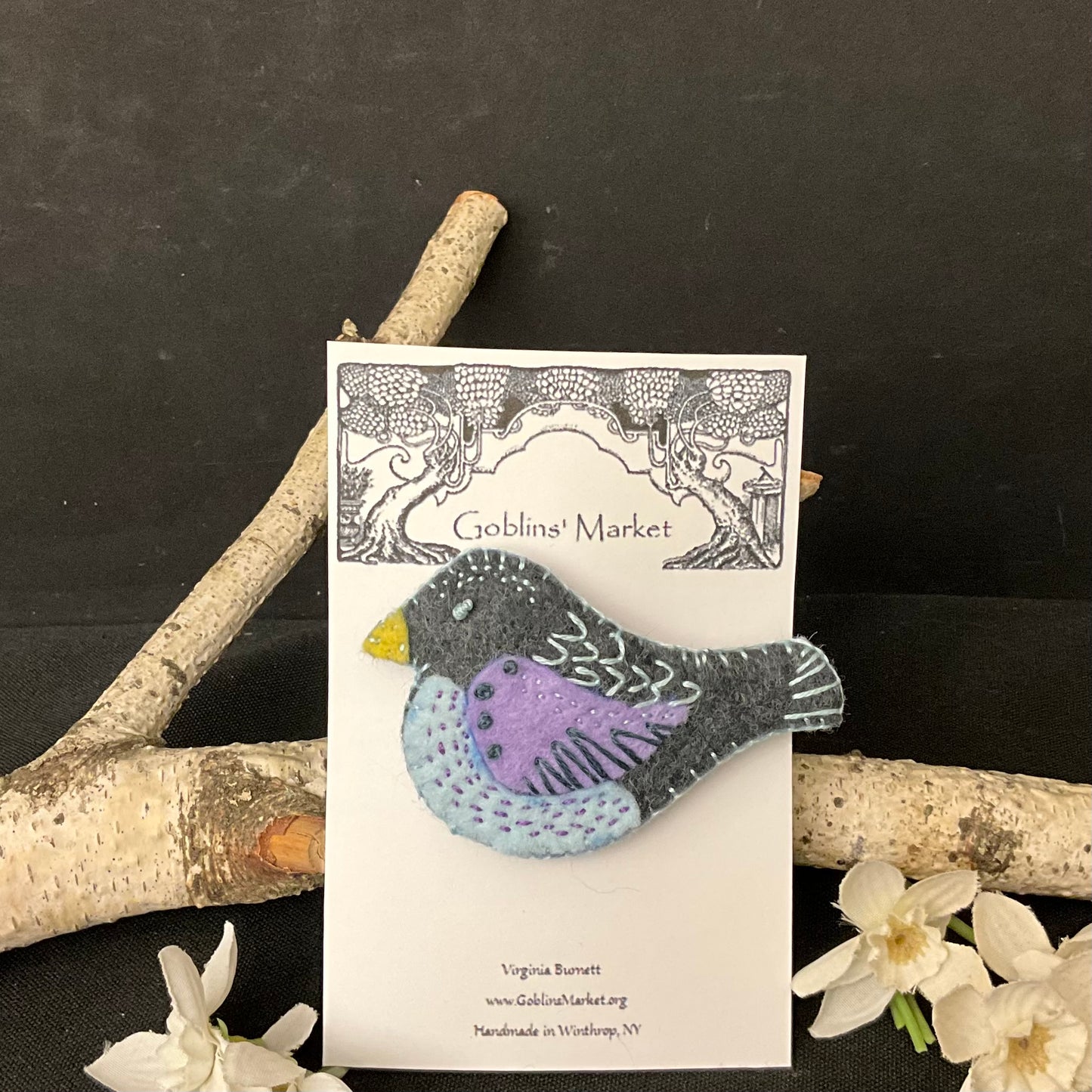 Bird Felt Pin in Gray, Pale Blue and Lavender