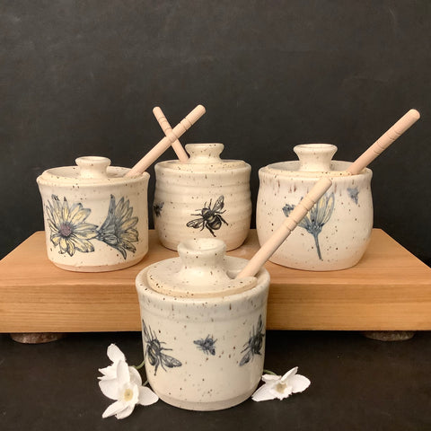 “Baby” Honey Pot White with Bees & Flowers