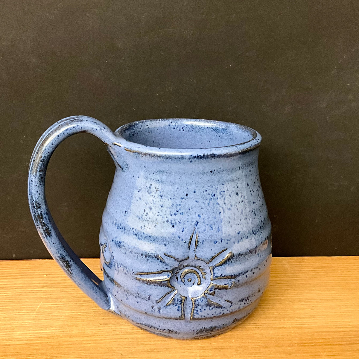 Chunky Mug in Periwinkle & Navy Sunburst