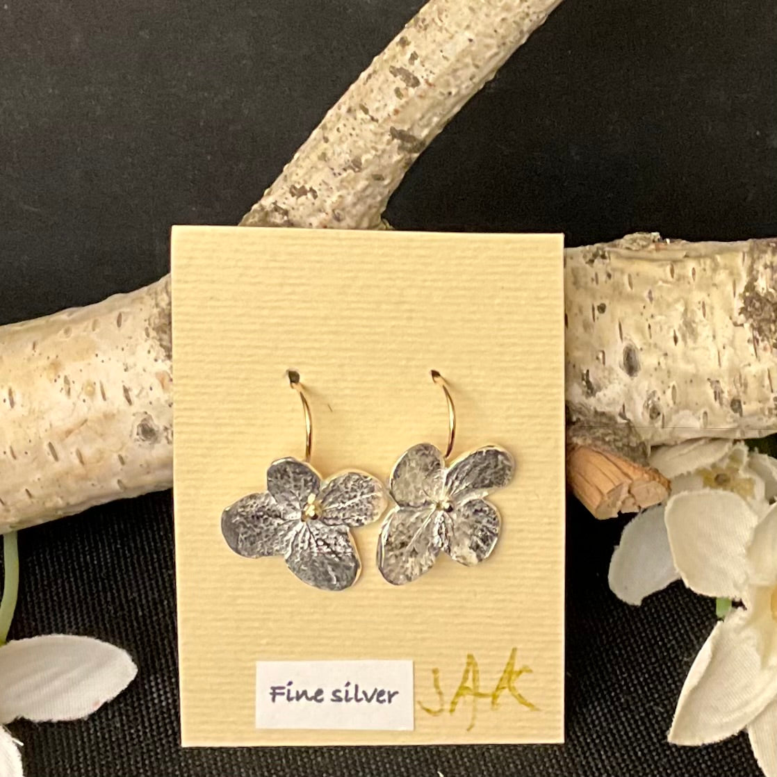 Spinning Fine Hydrangea Flowers Earrings #329