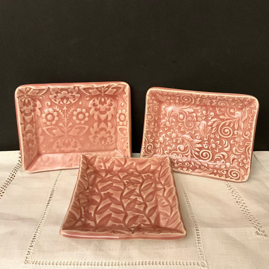 Trinket or Soap Dish Pink Assorted
