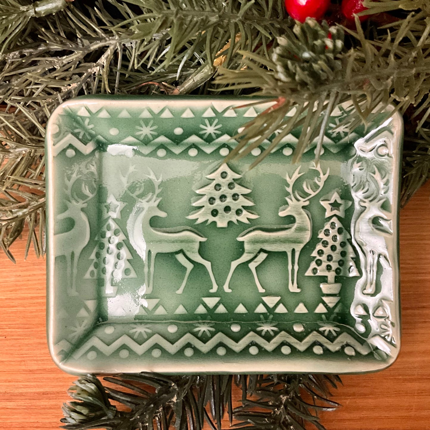 Trinket or Soap Dish Green Reindeer & Tree