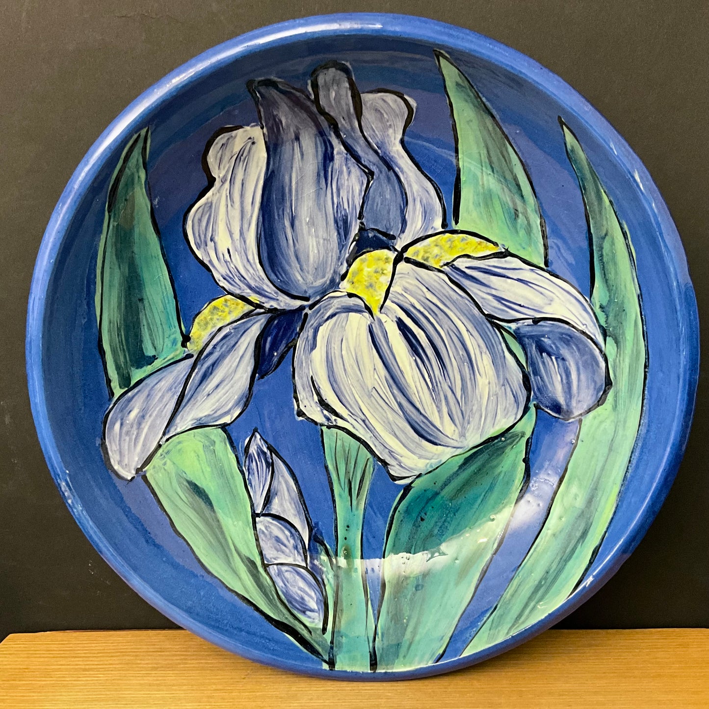 Pie Plate in Brilliant Blue w Blue Irises