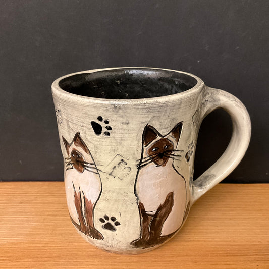Mug Carved Siamese Cats