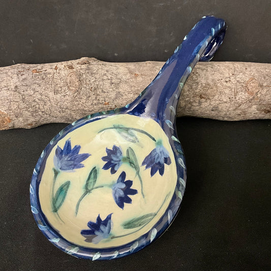 Spoon Rest in White with Dark Blue Flowers
