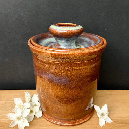 Garlic Keeper in Brown w/ Aqua - Joanne Arvisais