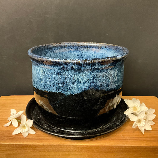 Planter Blue to Midnight Black