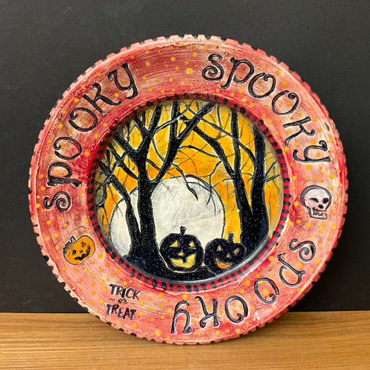 Mini Plate “Spooky” Pumpkin Sihouettes