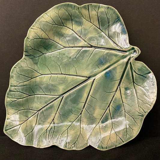 Rhubarb Leaf Plate in Blue Green