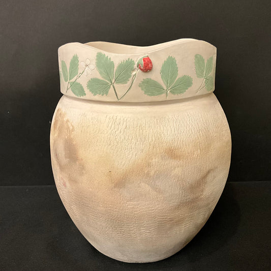 Strawberry, Clay Pot