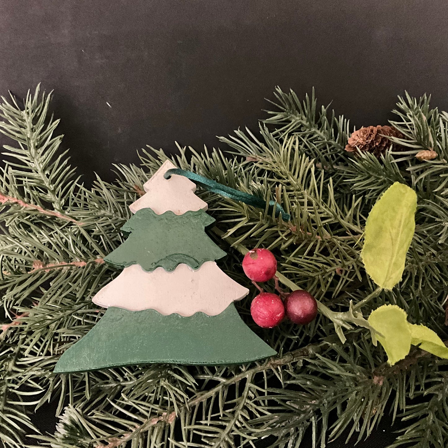 Wood Tree Ornaments Green & White