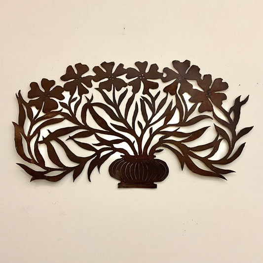 “Folk Urn” Metal Wall Art