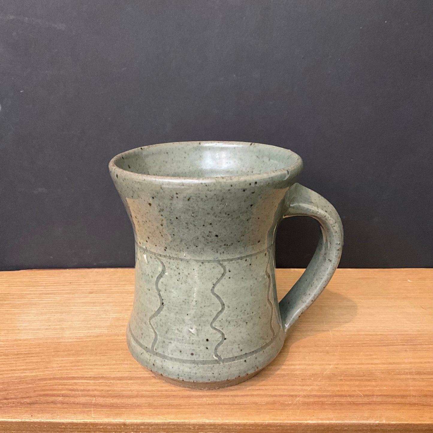 Stoneware Mug gray Green Wavy Lines