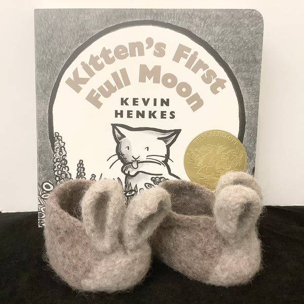 “Hunny Bunny” Baby Booties Gray & White