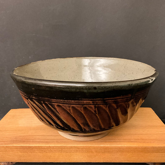 Bowl in Dark Brown w Carved Diagonal Design
