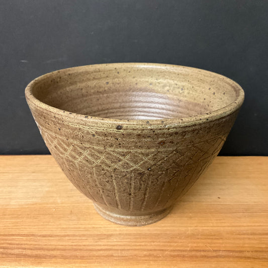 Deep Small Bowl in Light Brown w Cross-hatch Design