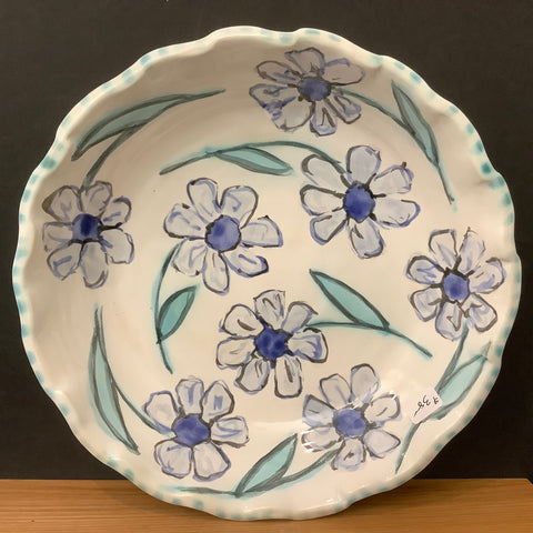 Pie Plate Fluted with Pale Blue Flowers