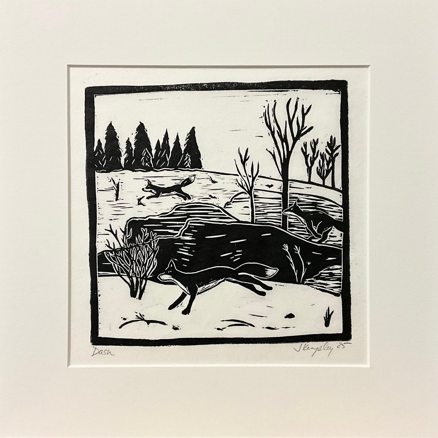 “Dash” Rubber Block Print White Matting