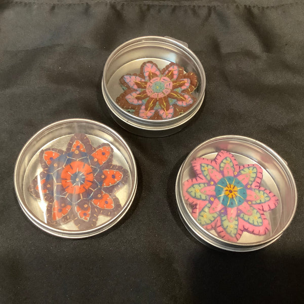 Floral Felt Pin Kit