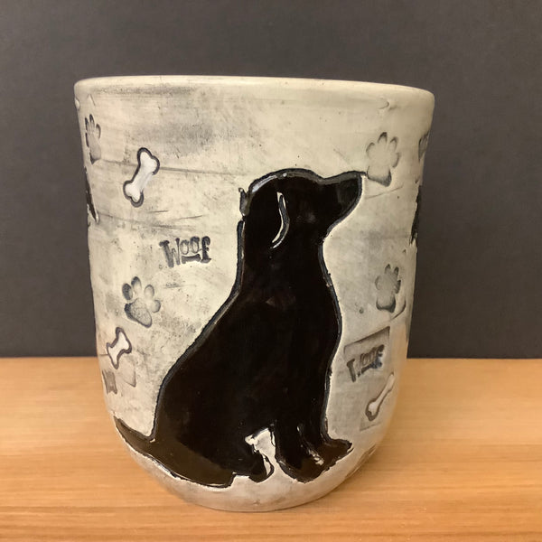 Mug Carved Black Dog