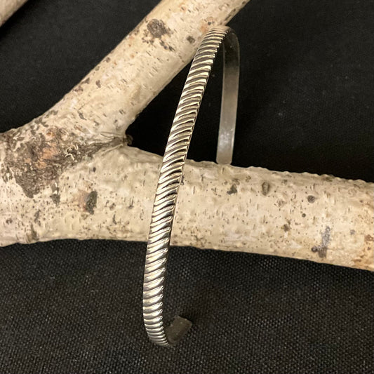 Petite Silver Bracelet Braid Pattern