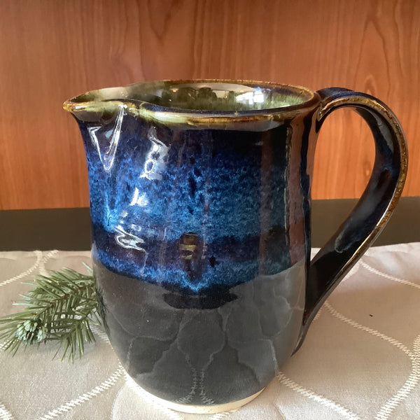 Pitcher Dark Blue and Black