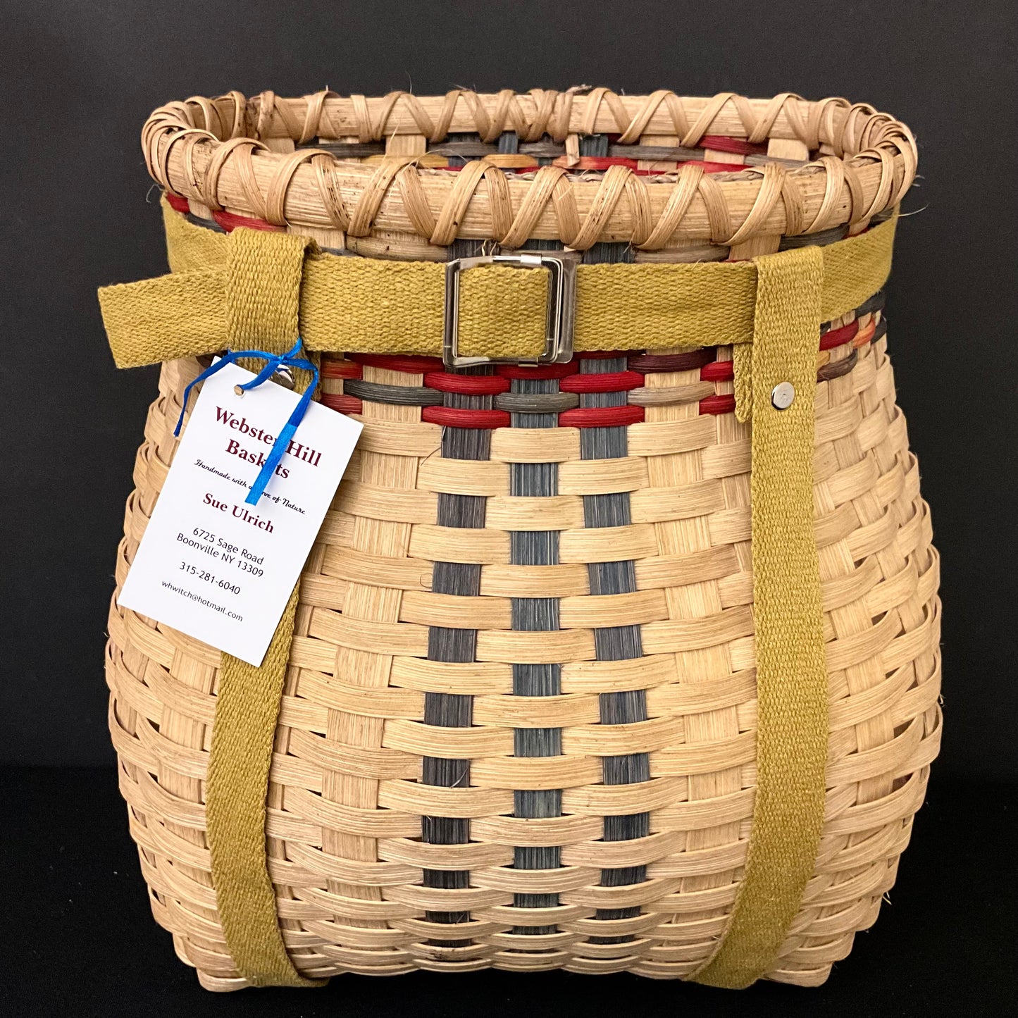 Adirondack Pack Basket with Cranberry & Blue Details