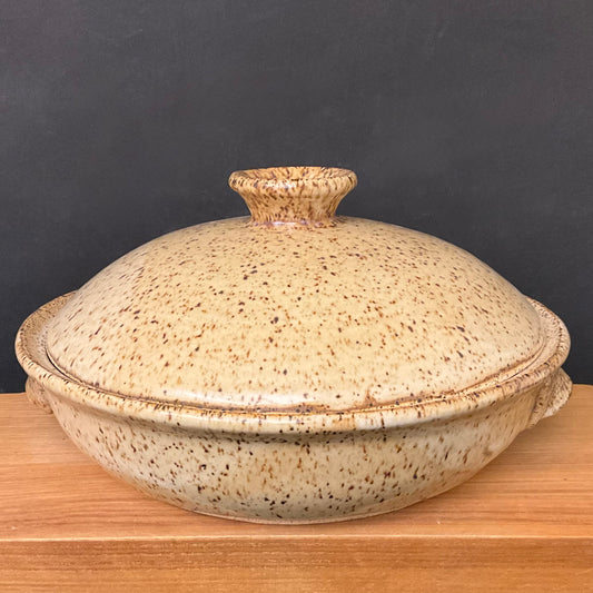 Lidded Casserole in Gold - 1 Qt