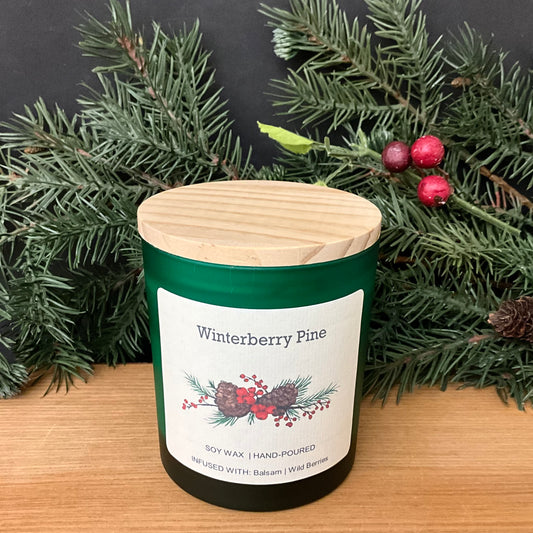 Artisan Candle Winterberry Pine