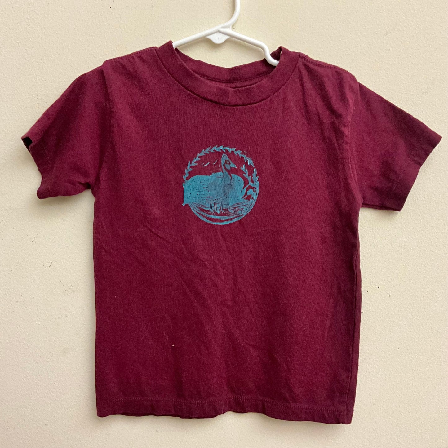 T-Shirt “Guinea Hens/ Oxbow Lake” Maroon, Size 4