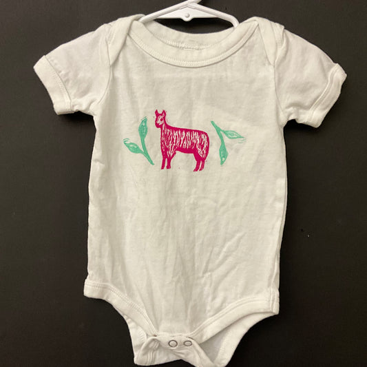 Onesie “Petunia” White, 3-6 Months