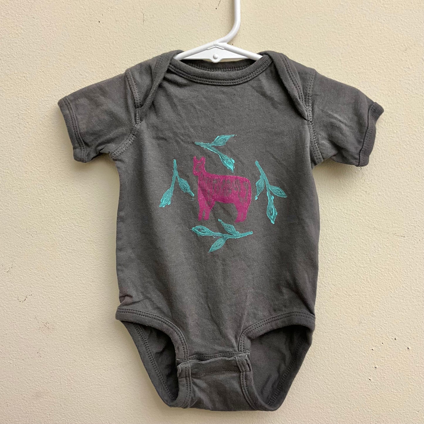 Onesie “Petunia” Grey, 6 months