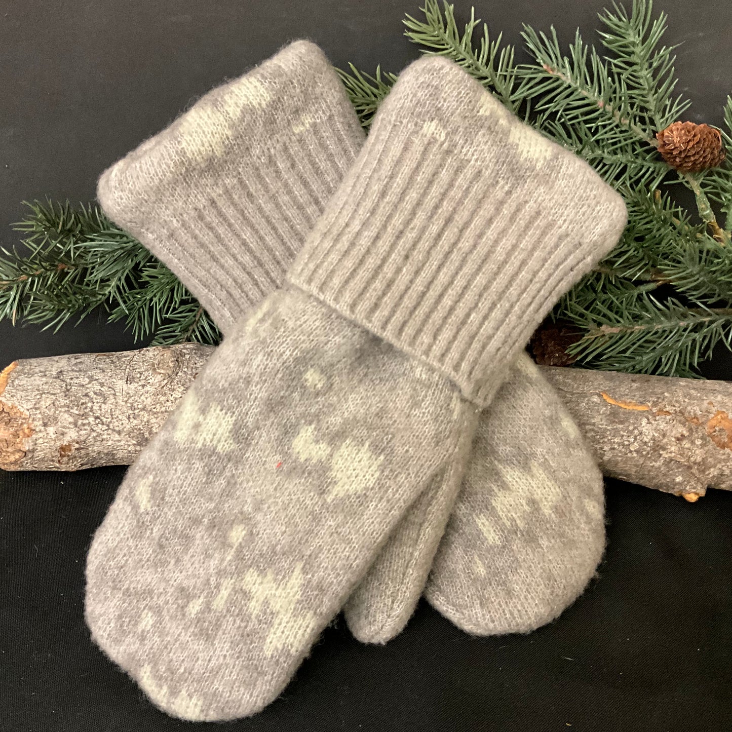 “Upcycled" Sweater Mittens Gray/beige Freeform Pattern