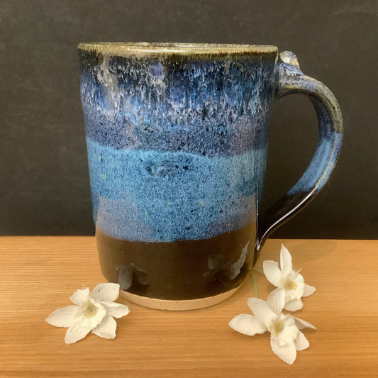 Mug in Bright Blue & Midnight Black