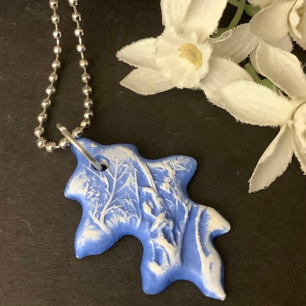 Blue & White Oak Leaf pendant