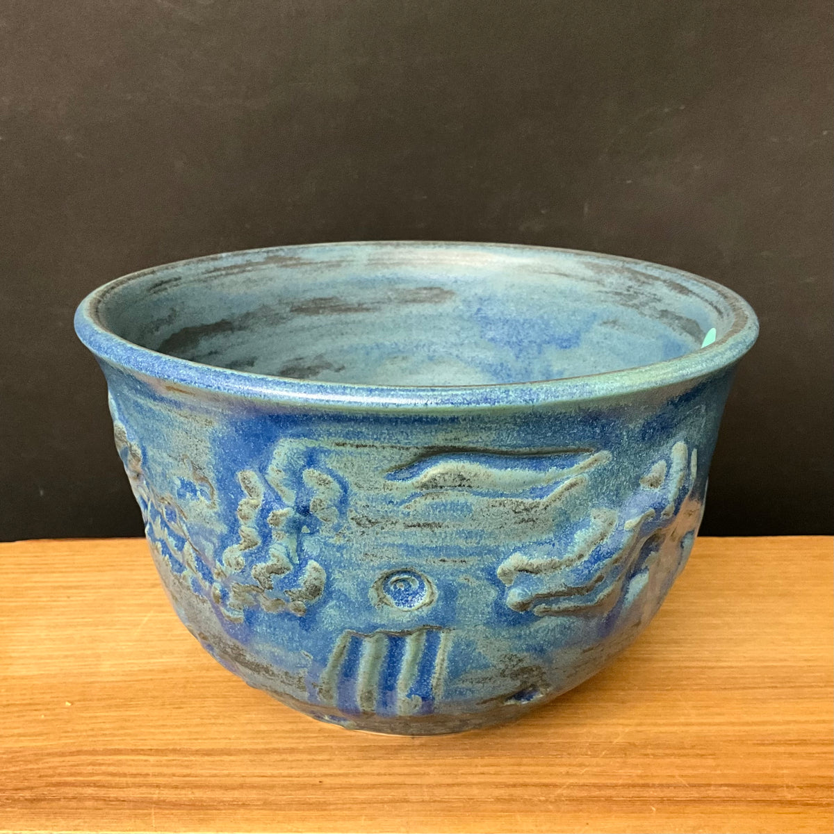 Sm. Embellished Porcelain Bowl in Medium Blue