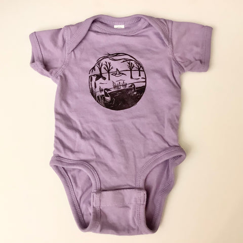 Onesie “Flit” Lilac Newborn Size