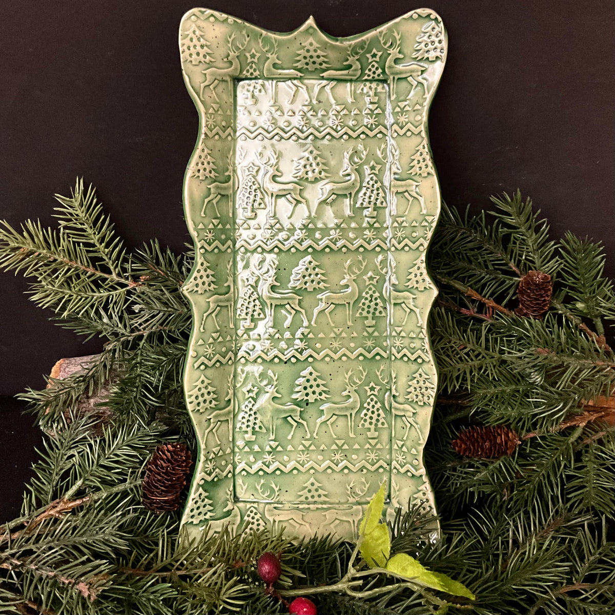 Green Scalloped Rectangle Tray with Reindeer