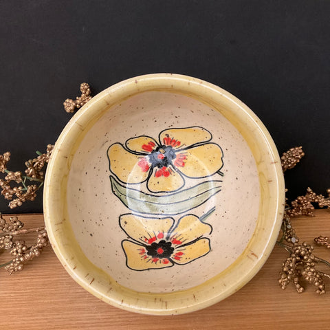 Mini Bowl Cream with Yellow Trim with 2 Flowers