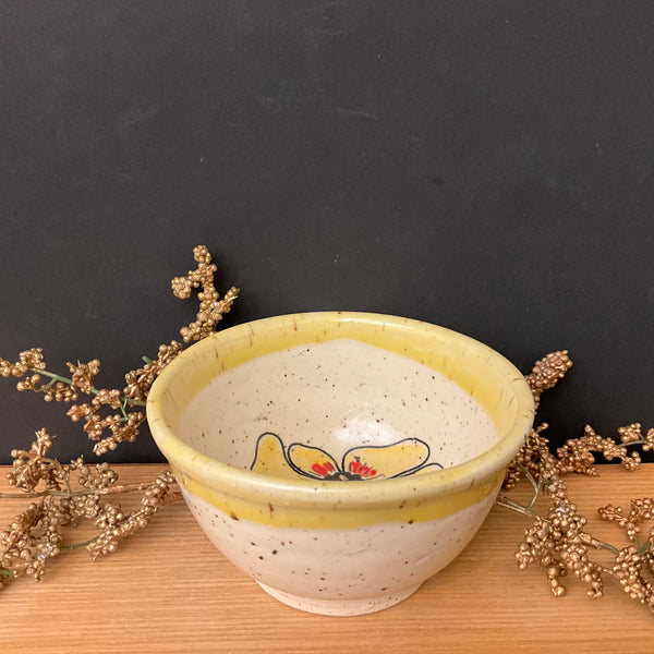 Mini Bowl Cream with Yellow Trim with 2 Flowers