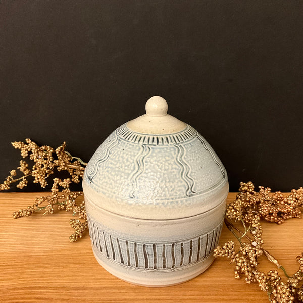 Small Stoneware Covered jar - dome